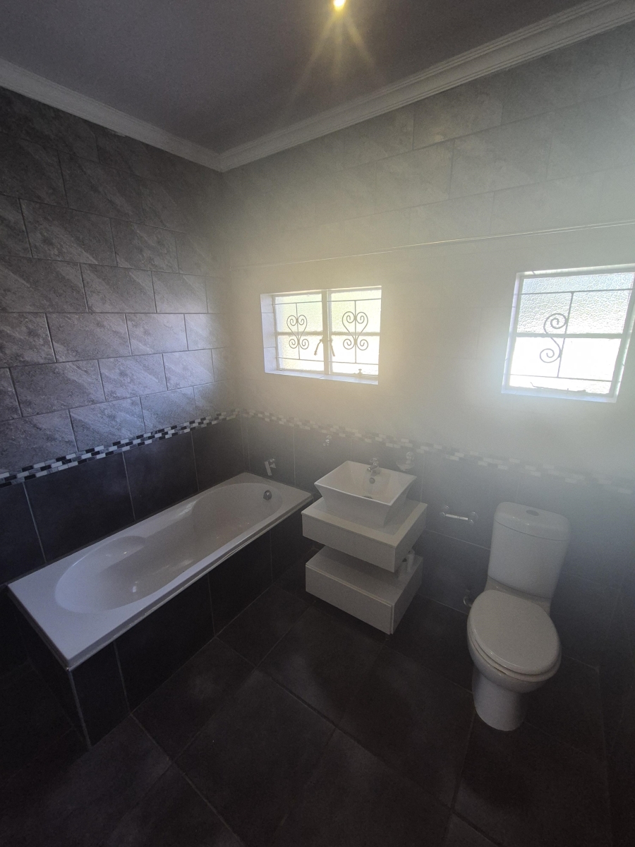3 Bedroom Property for Sale in Wolmaransstad North West